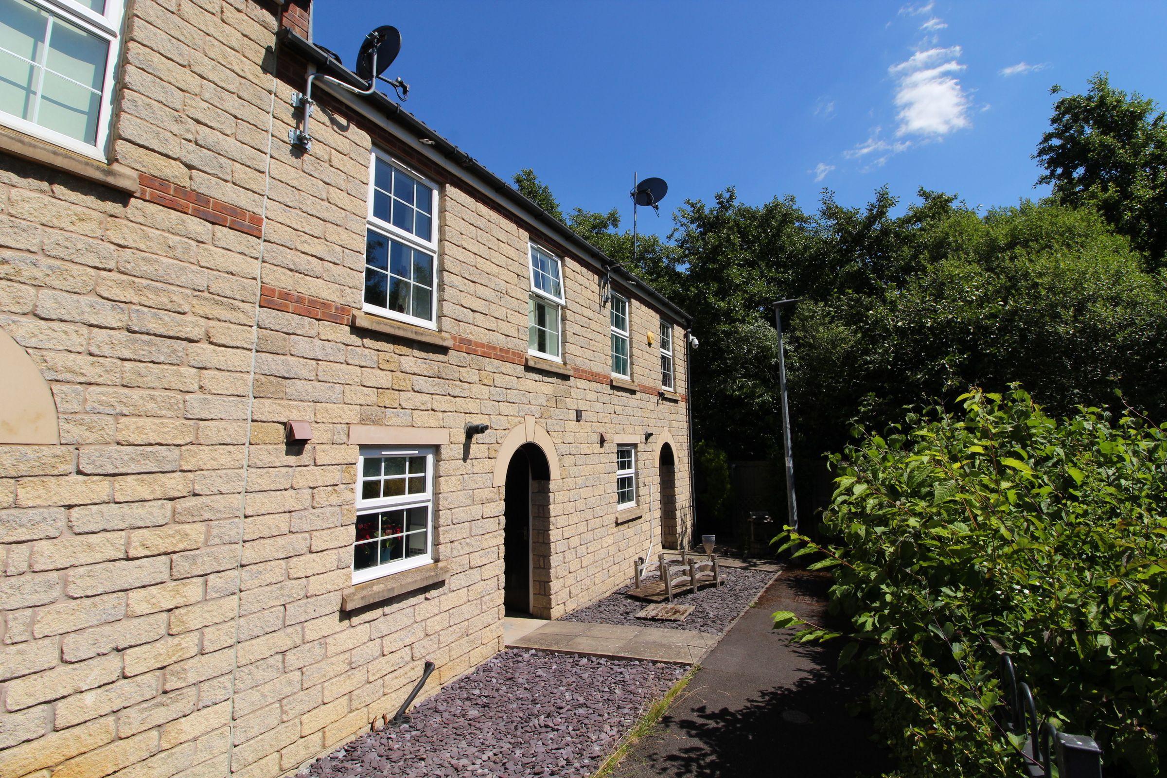 3 bed terraced house for sale in Woodcross Avenue, Scunthorpe DN16 Zoopla