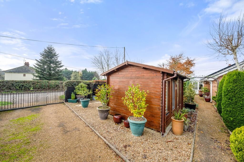 4 bed detached bungalow for sale in Lime Kiln Road, West Dereham, Kings