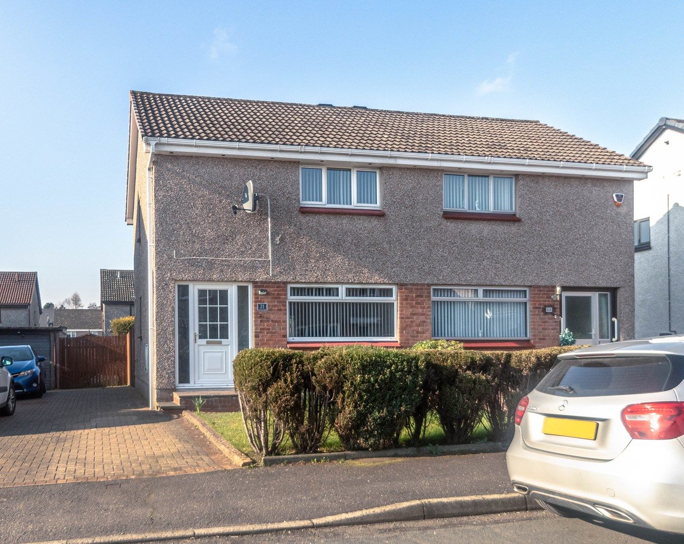 2 bed property for sale in Canmore Gardens, Kirkcaldy KY2 Zoopla