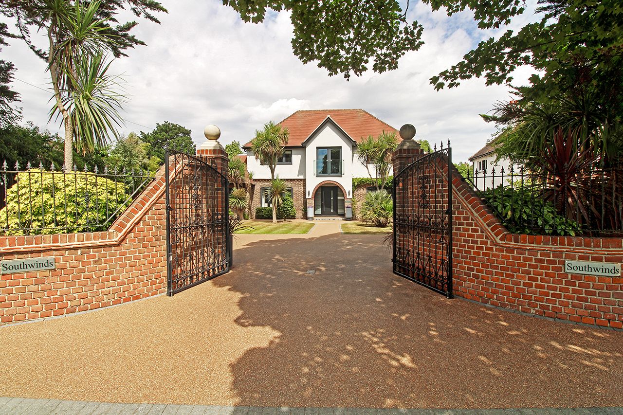 4 bed detached house for sale in 6 Barrack Lane, Aldwick, Bognor Regis