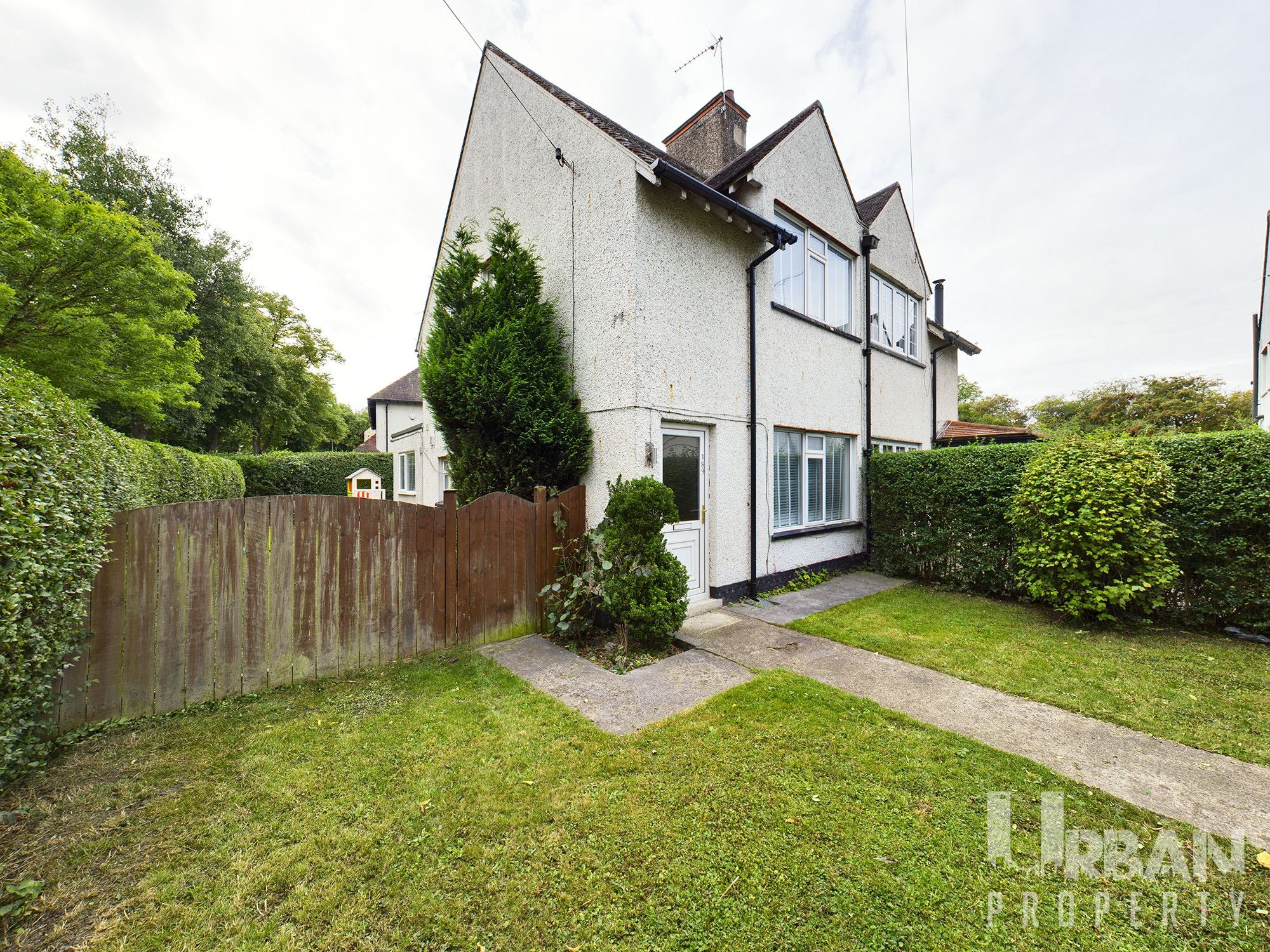 3 bed semidetached house for sale in James Reckitt Avenue, Hull
