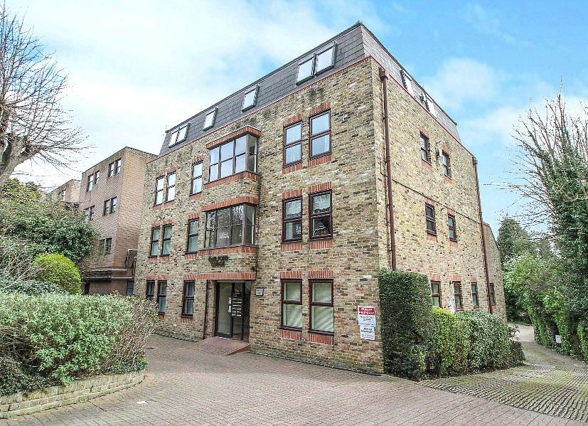 Guilford Lodge Queens Rd CM14  