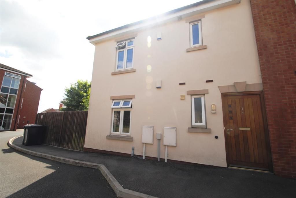 2 bed flat to rent in Kings Gate, York Road, Kings Heath, Birmingham