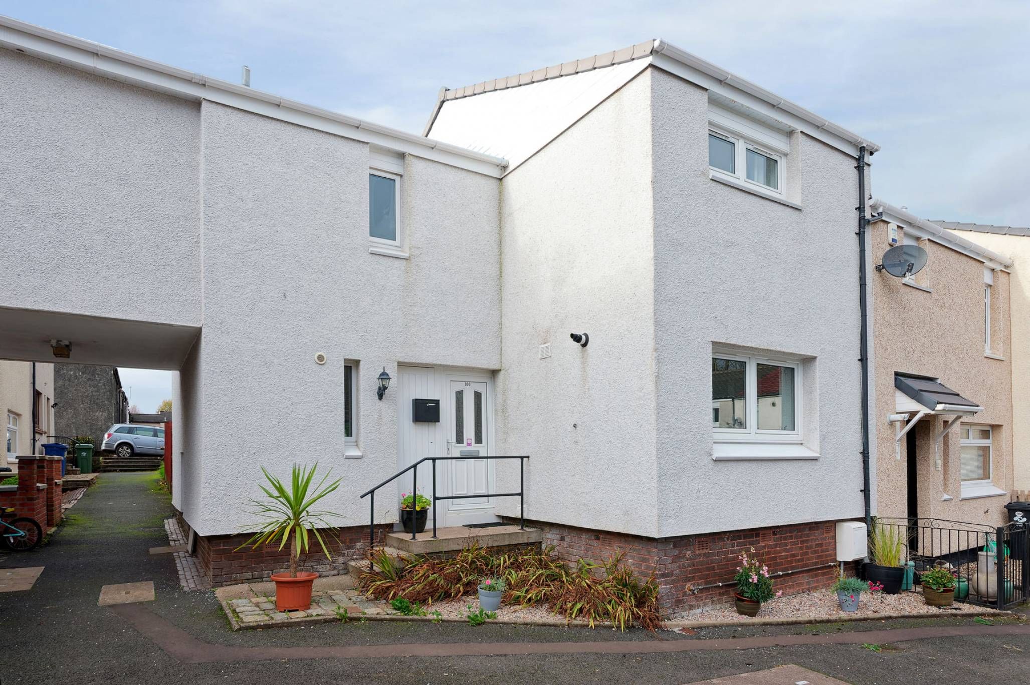 4 bed end terrace house for sale in Mains Hill, Erskine, Renfrewshire