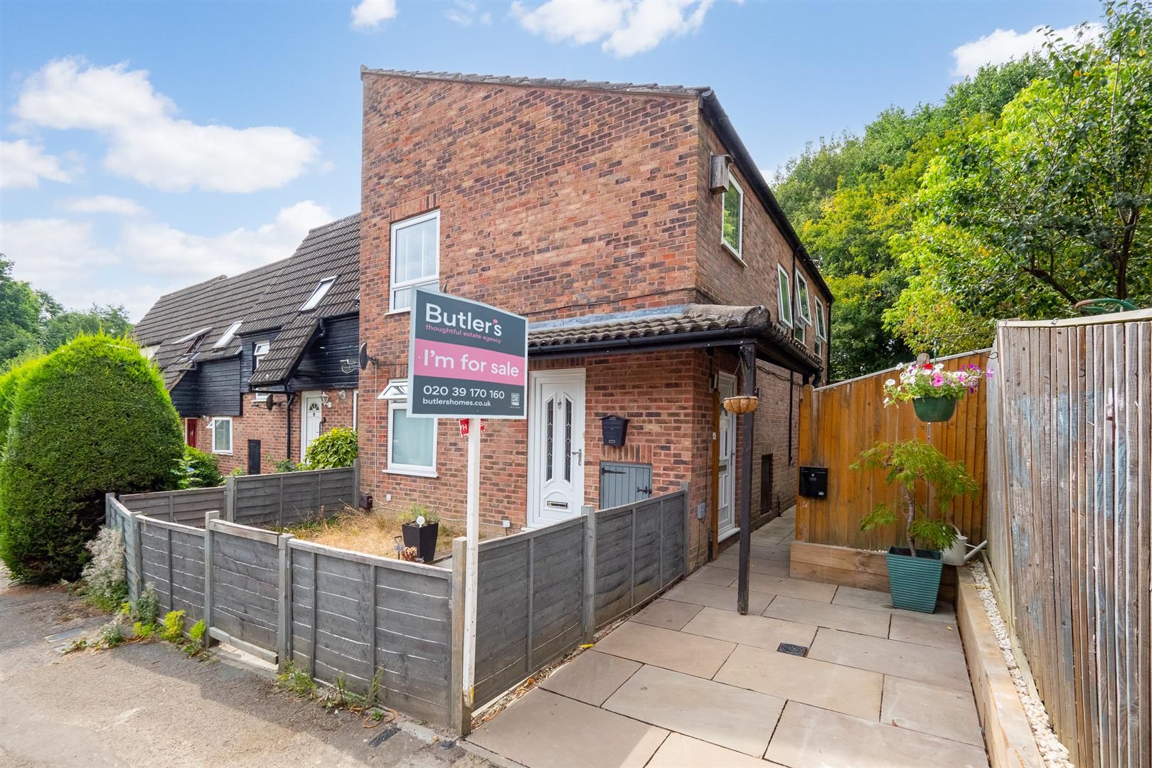 2 bed for sale in Newton Avenue, East Grinstead RH19 Zoopla