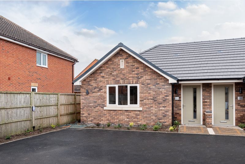 New home, 2 bed bungalow for sale in Worcester Road, Wychbold