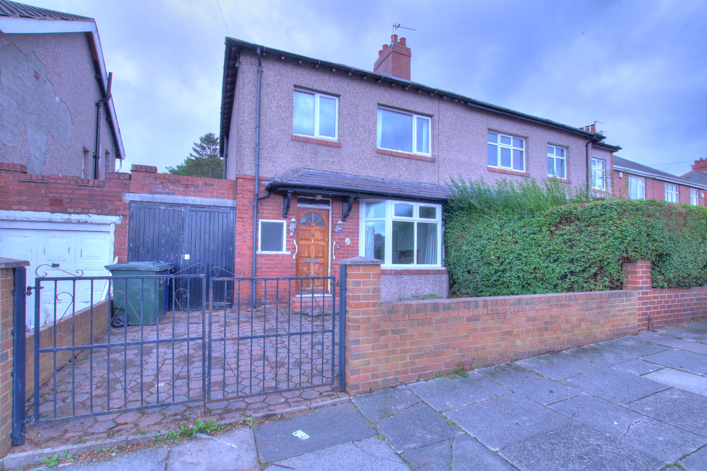 3 bed semidetached house for sale in Fox And Hounds Road, Fenham