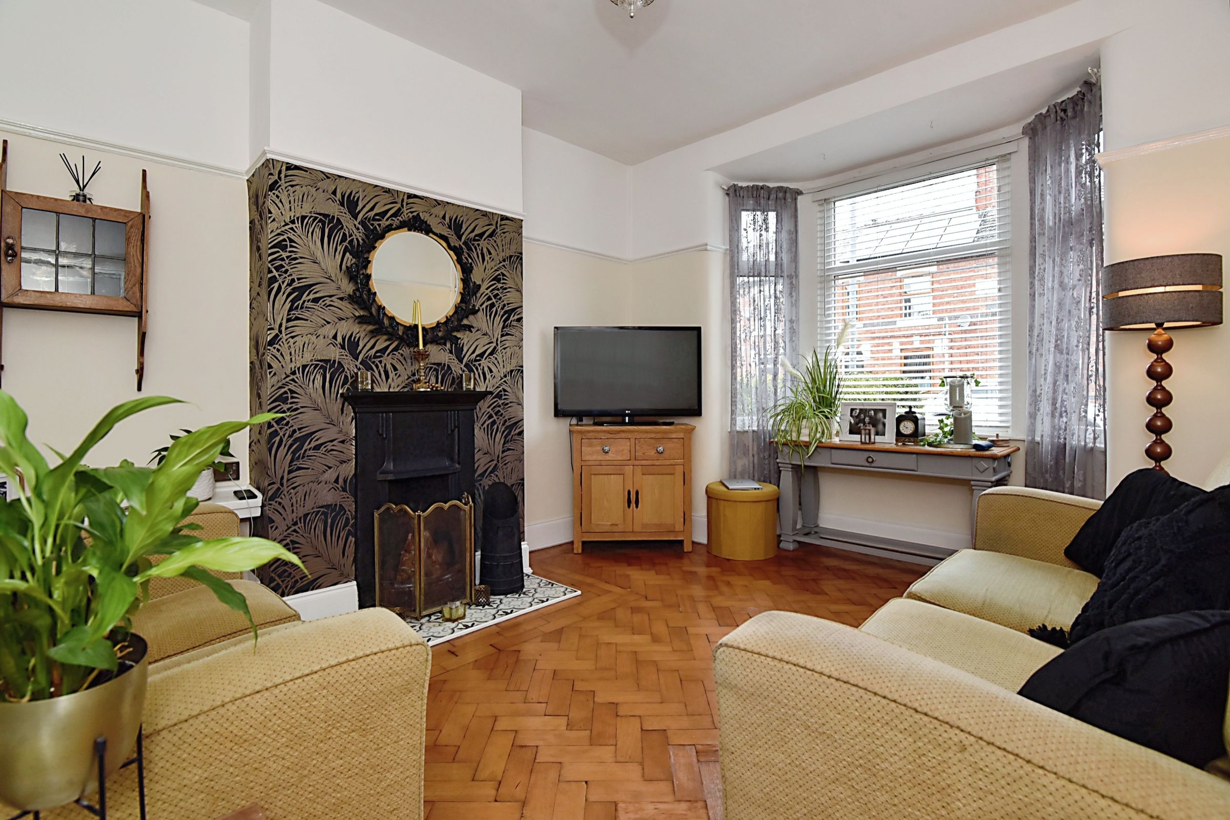 3 bed semidetached house for sale in Broad Street, Crewe CW1 Zoopla