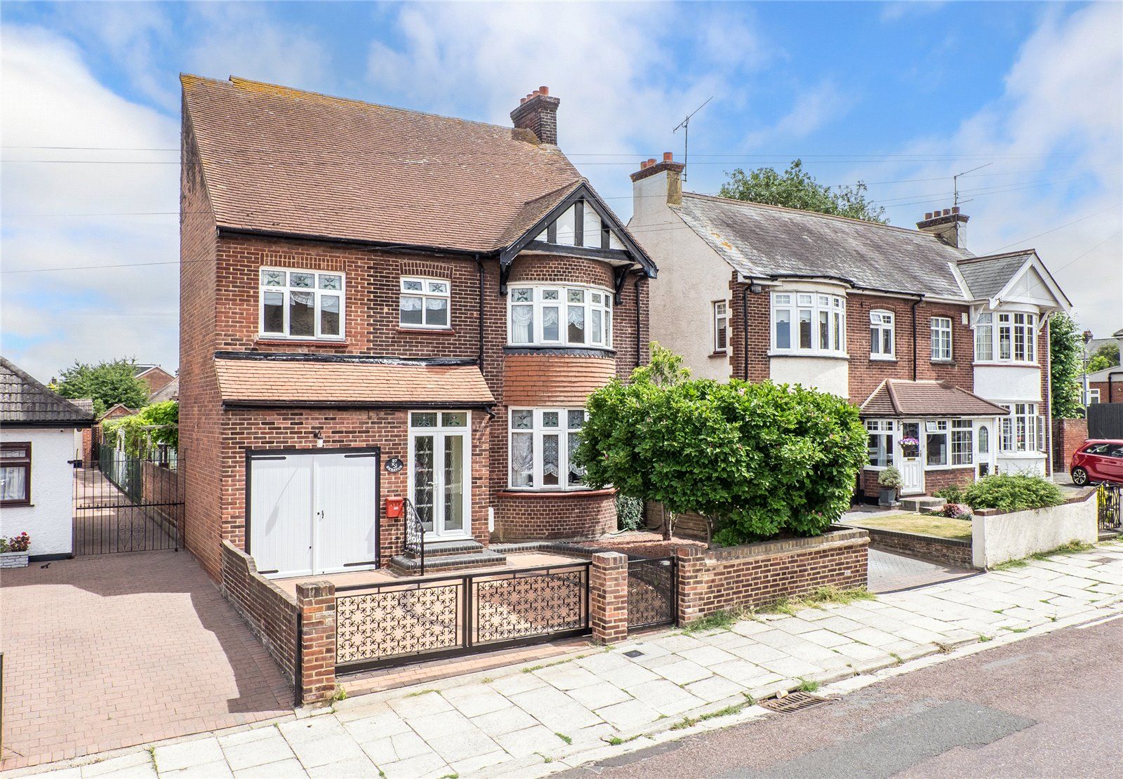 4 bed detached house for sale in Central Avenue, Gravesend, Kent DA12