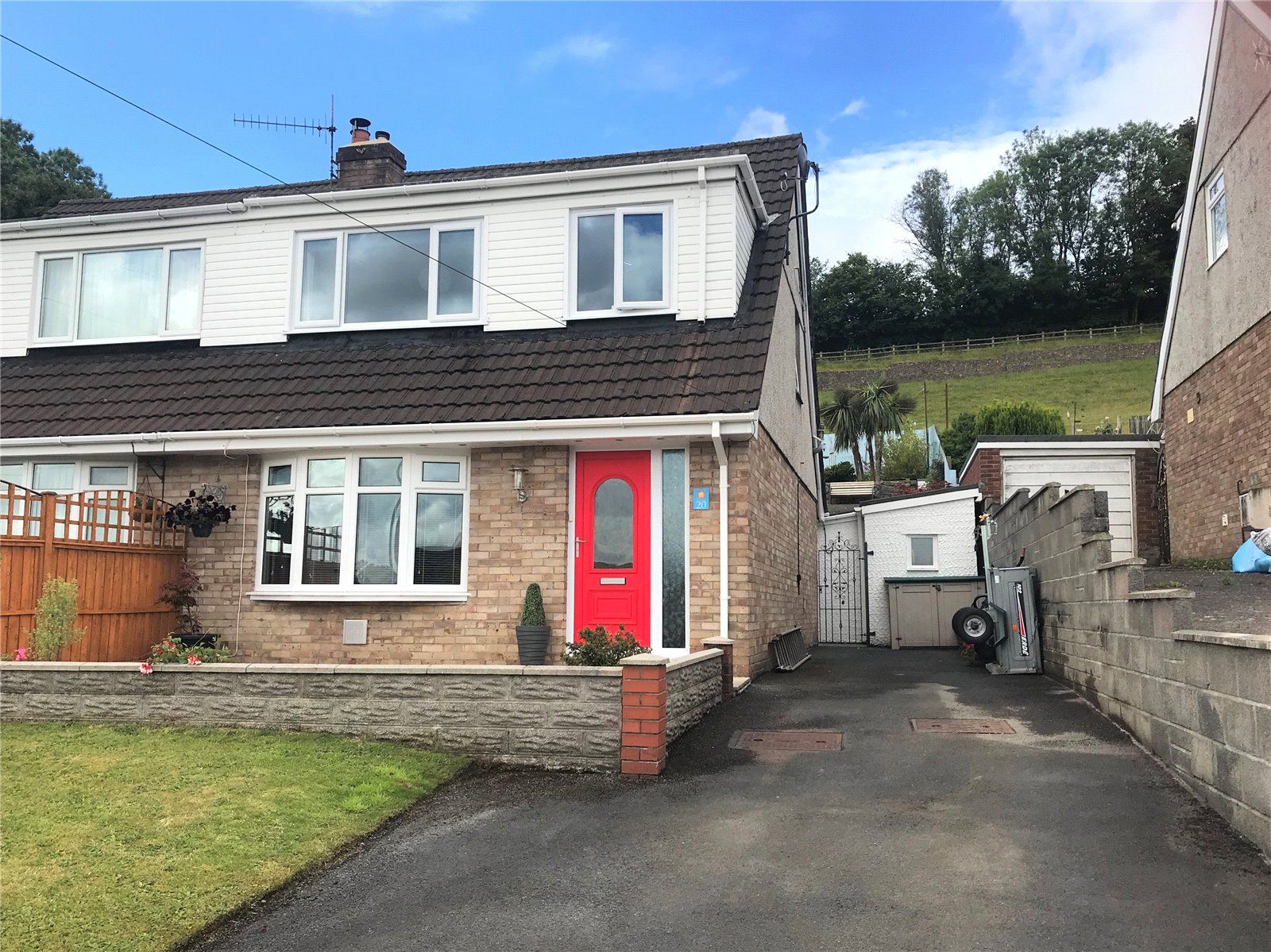 3 bed semidetached house for sale in Llwynifan, Llangennech, Llanelli