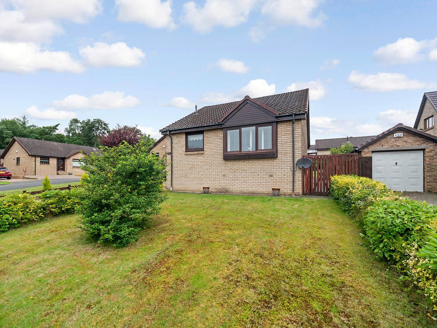 2 bed bungalow for sale in Green Bank Road, Cumbernauld, Glasgow G68