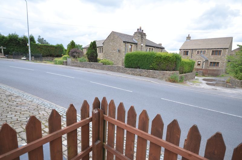 3 bed cottage to rent in Higher Gate, Accrington, Huncoat BB5 Zoopla