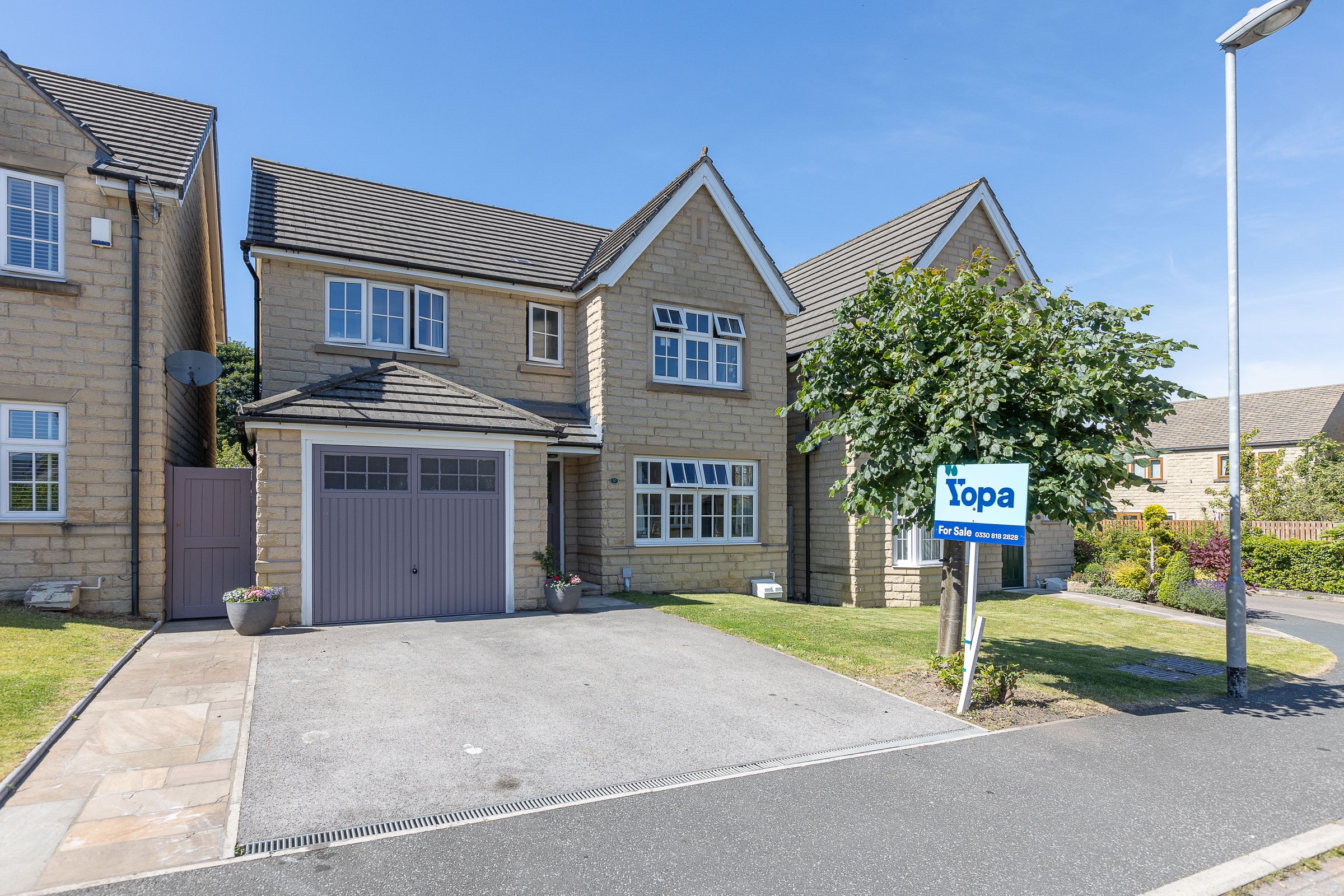 4 bed detached house for sale in Garside Drive, Ovenden, Halifax HX2