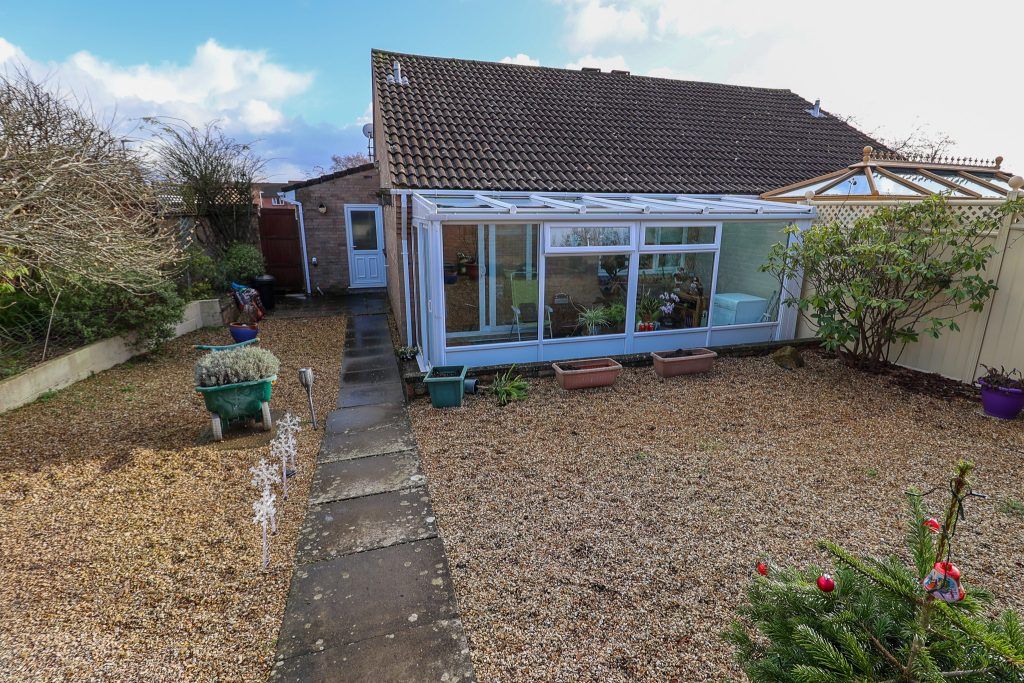 2 bed semidetached bungalow for sale in Constable Close, Yeovil