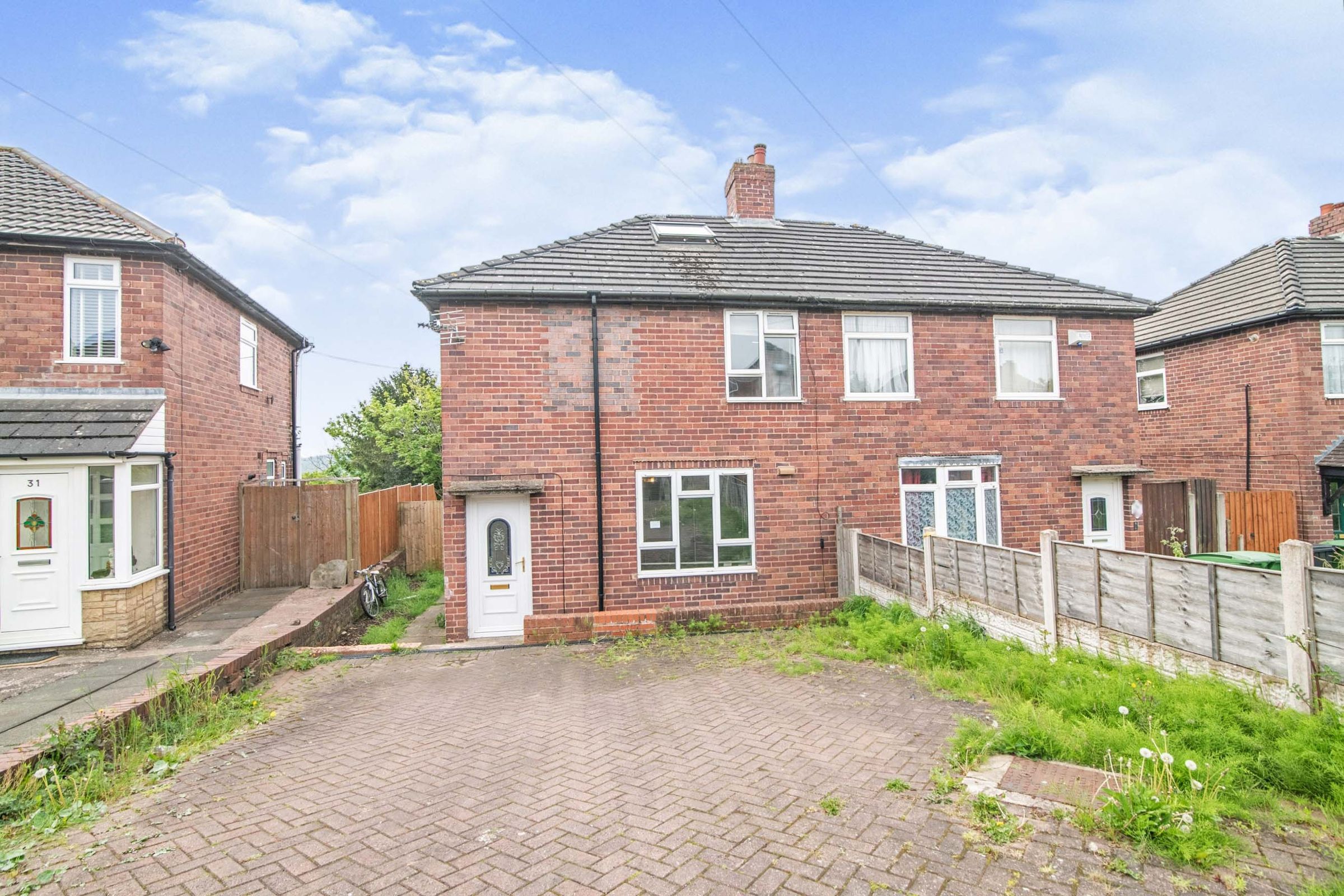 4 bed semidetached house for sale in Barnfield Road, Halesowen B62 Zoopla
