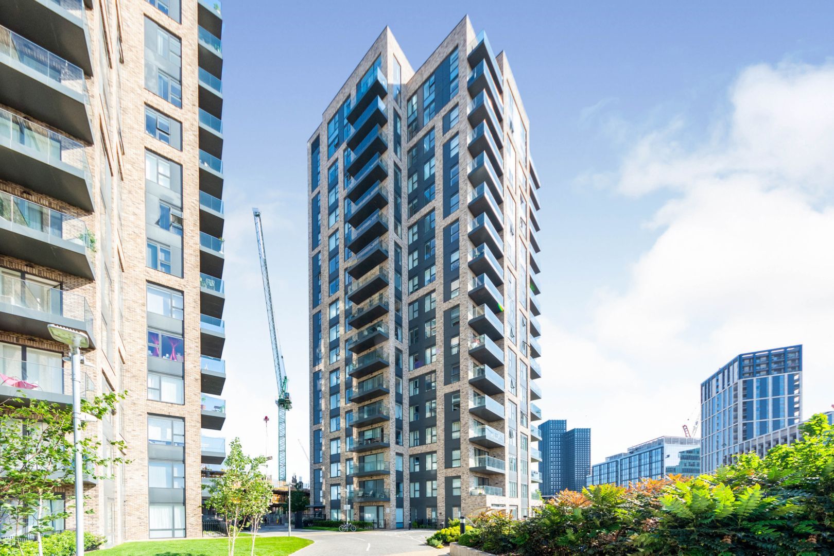 43 Cherry Orchard Road, East Croydon CR0  