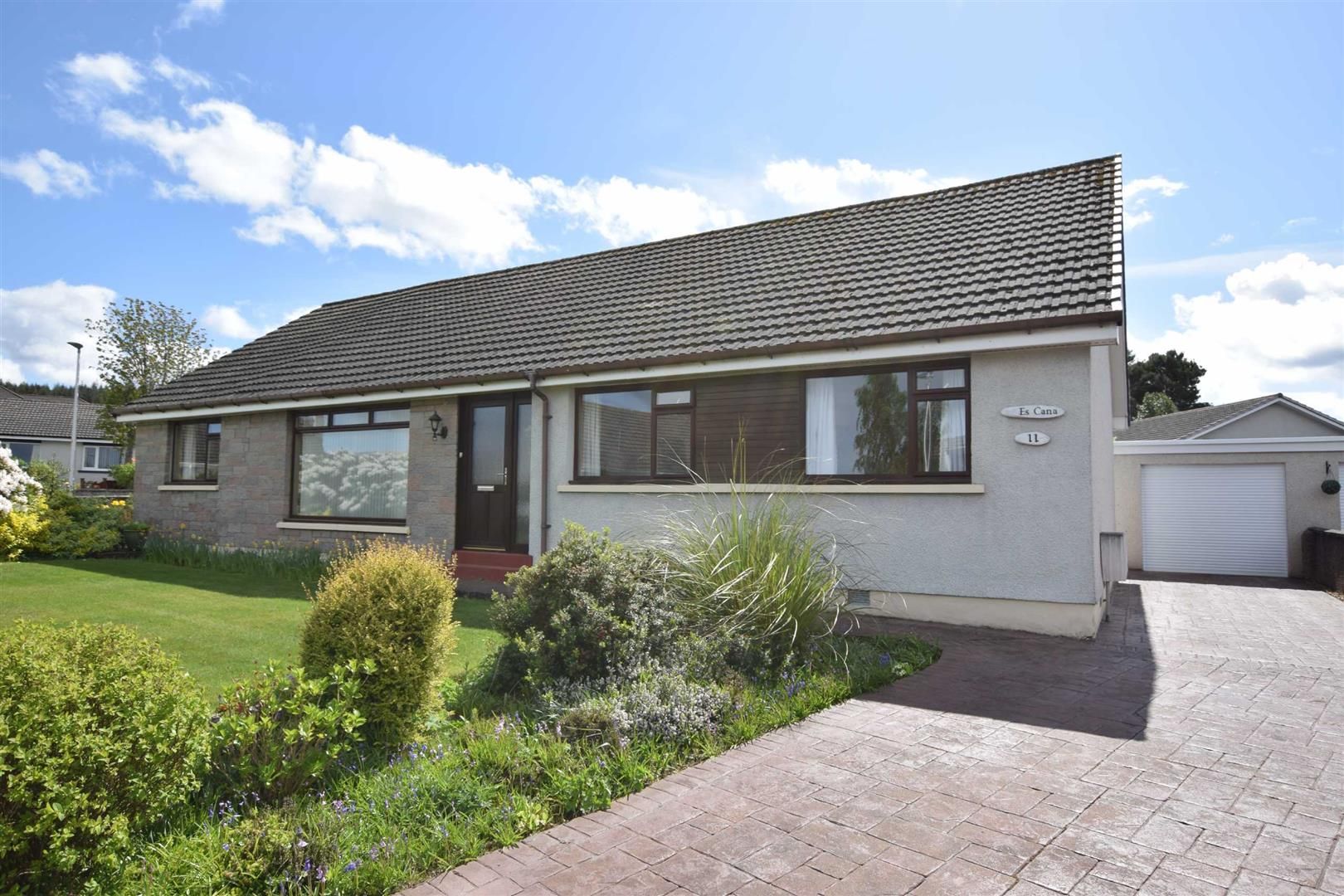 5 bed detached bungalow for sale in Braeside Park, Balloch, Inverness