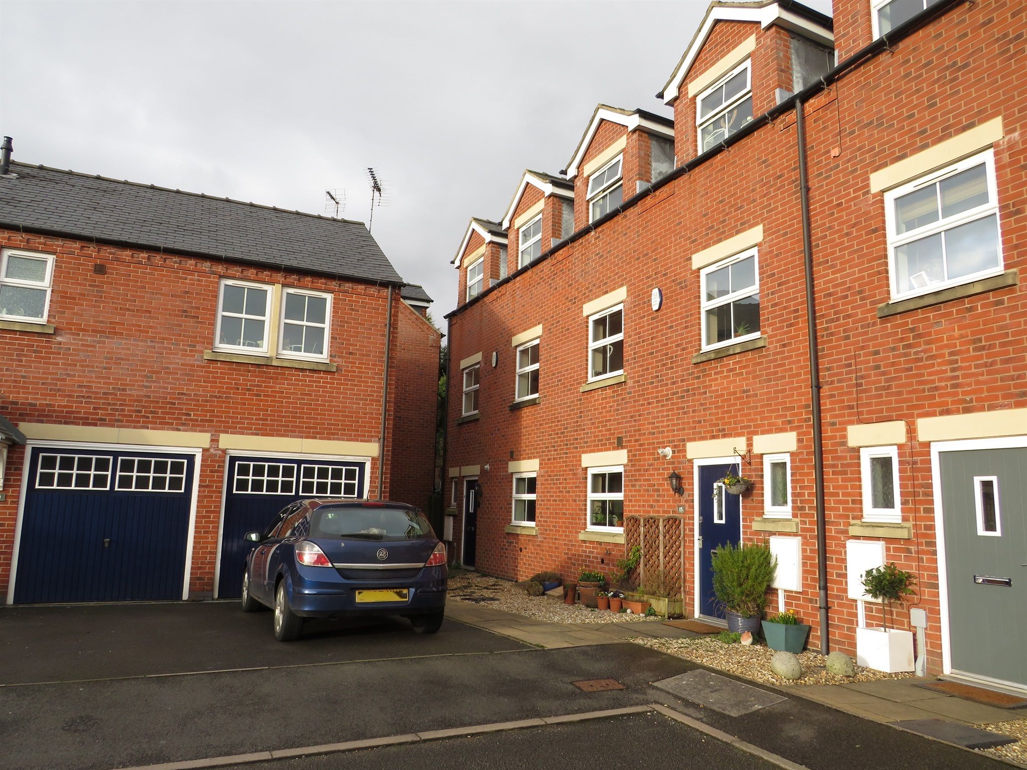 4 bed town house for sale in Peak Close, Belper DE56 Zoopla