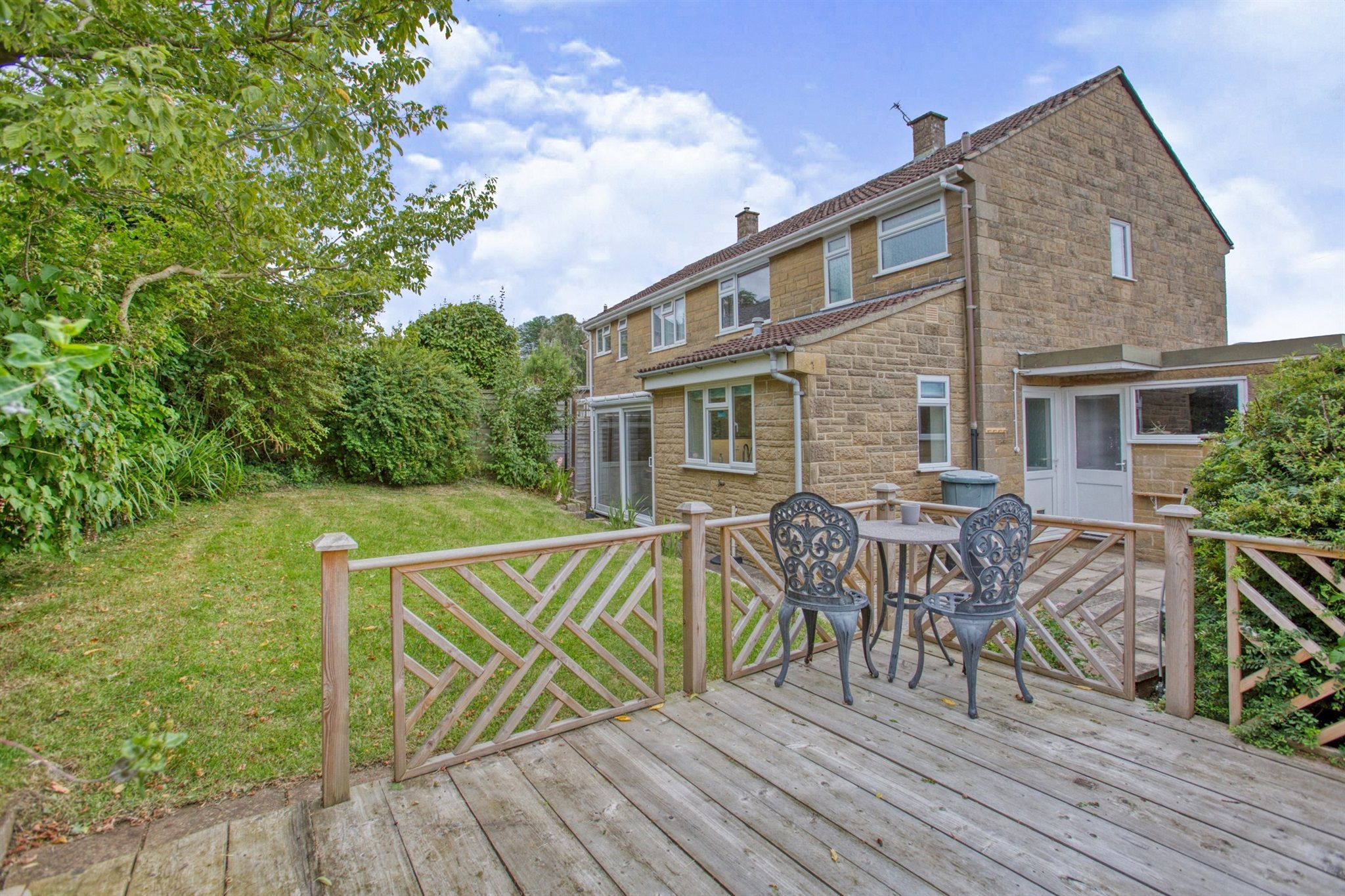 3 bed semidetached house for sale in Chessels Close, West Coker