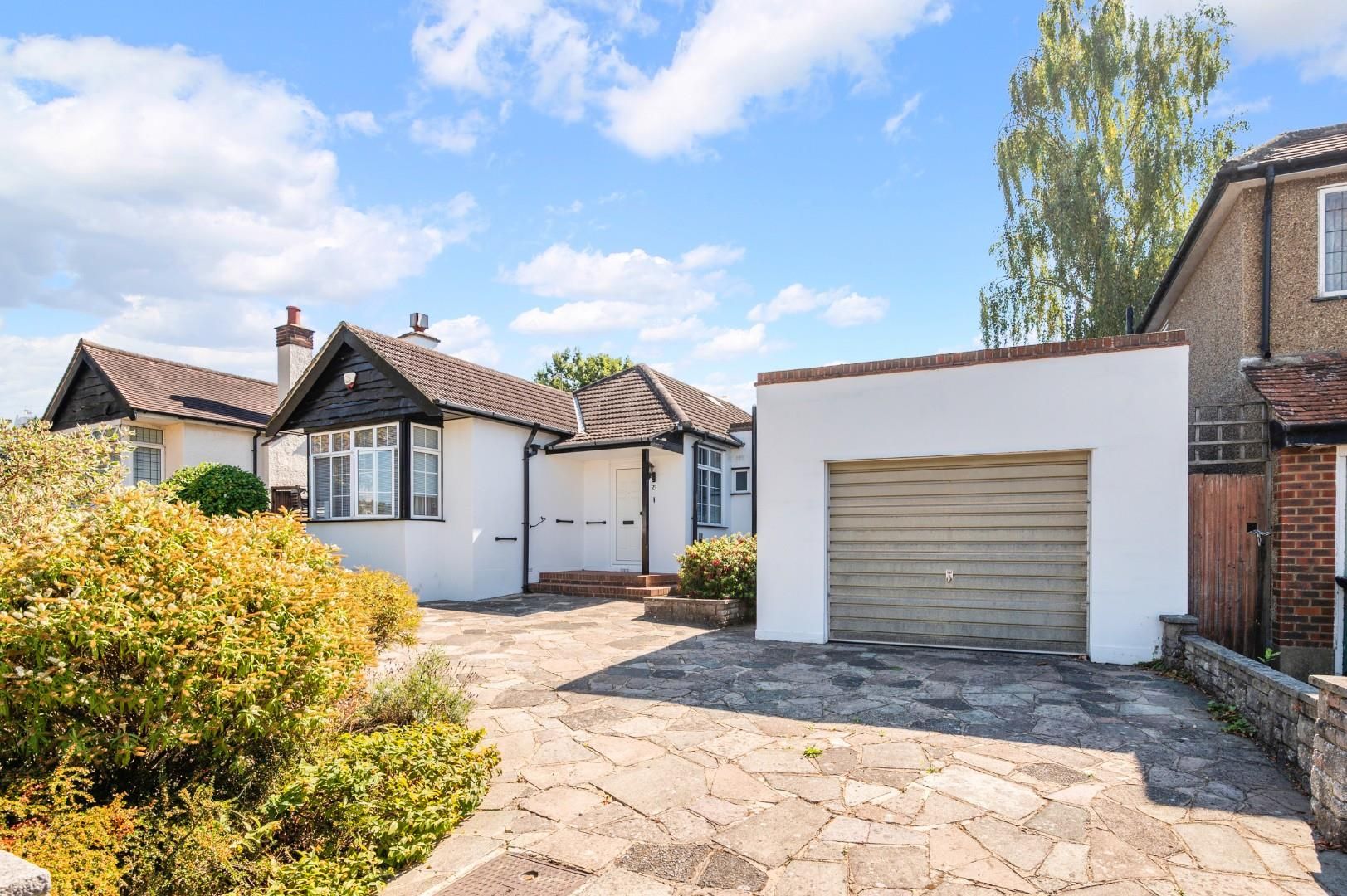 3 bed detached bungalow for sale in Chestnut Avenue, Ewell, Epsom KT19