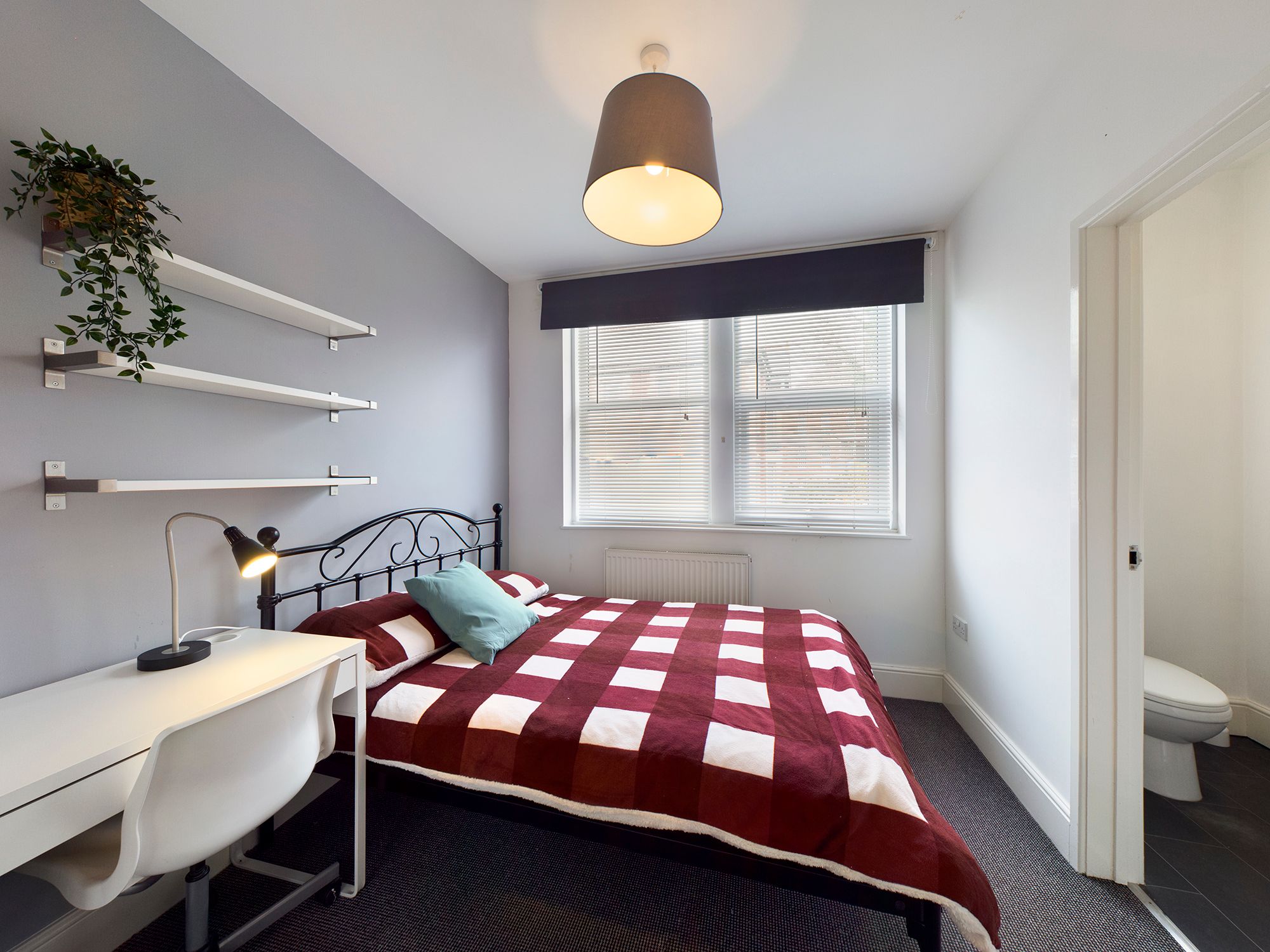 Room to rent in Apsley Road, Mutley, Plymouth PL4 Zoopla