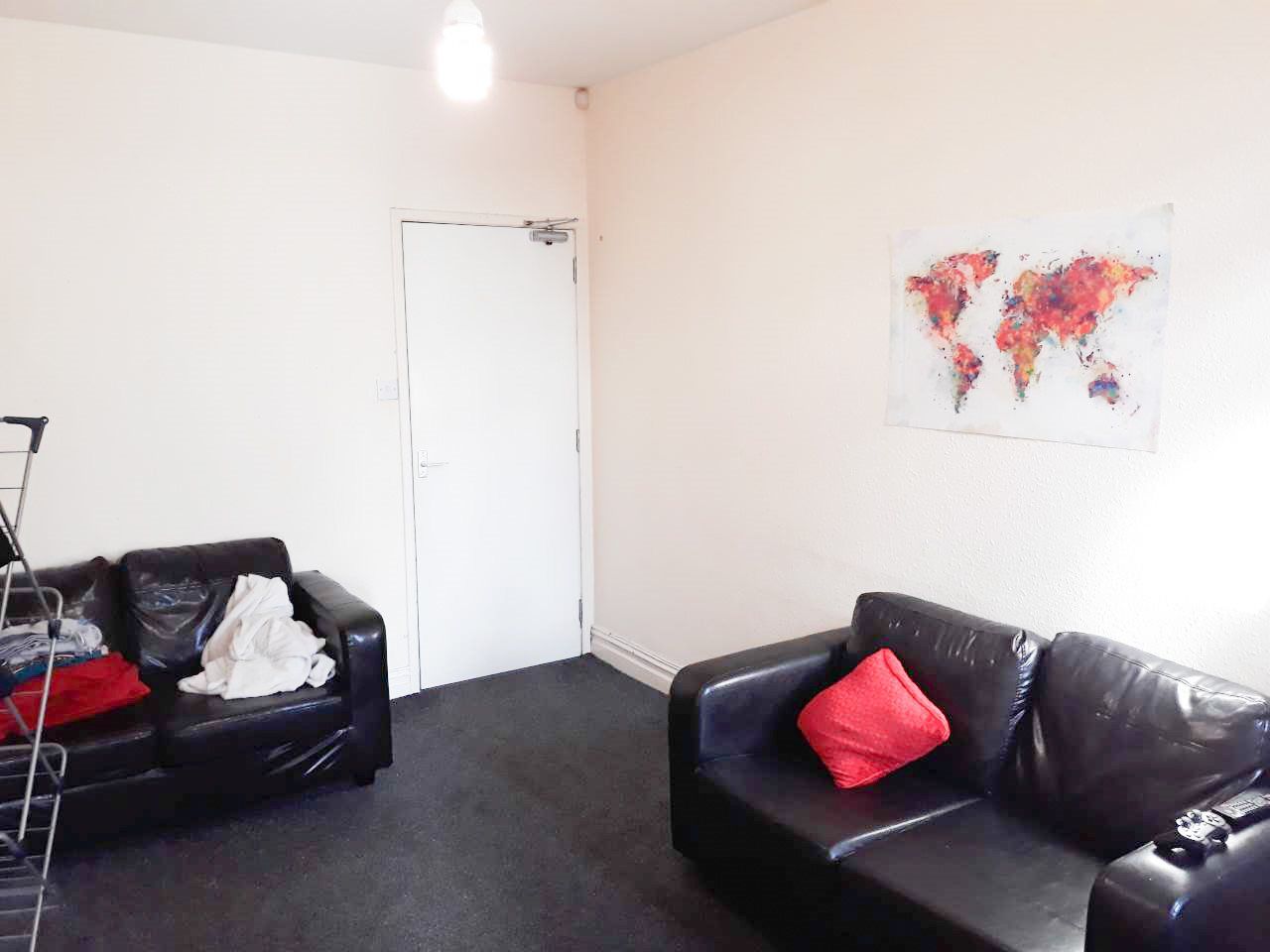 3 bed flat to rent in Helmsley Road, Sandyford, Newcastle Upon Tyne NE2