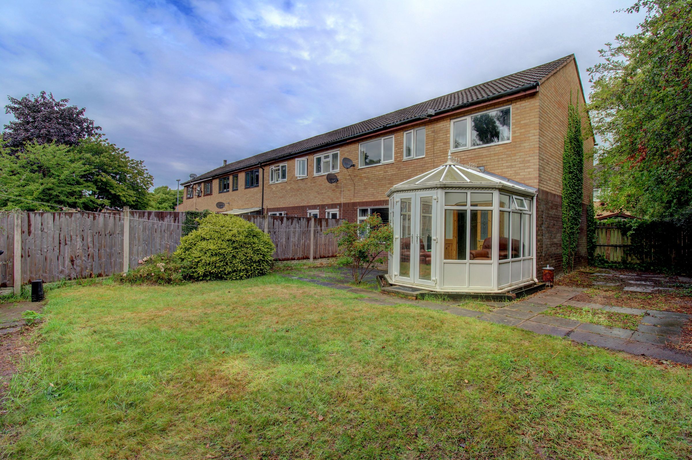 3 bed end terrace house for sale in Eringden, Wilnecote, Tamworth B77