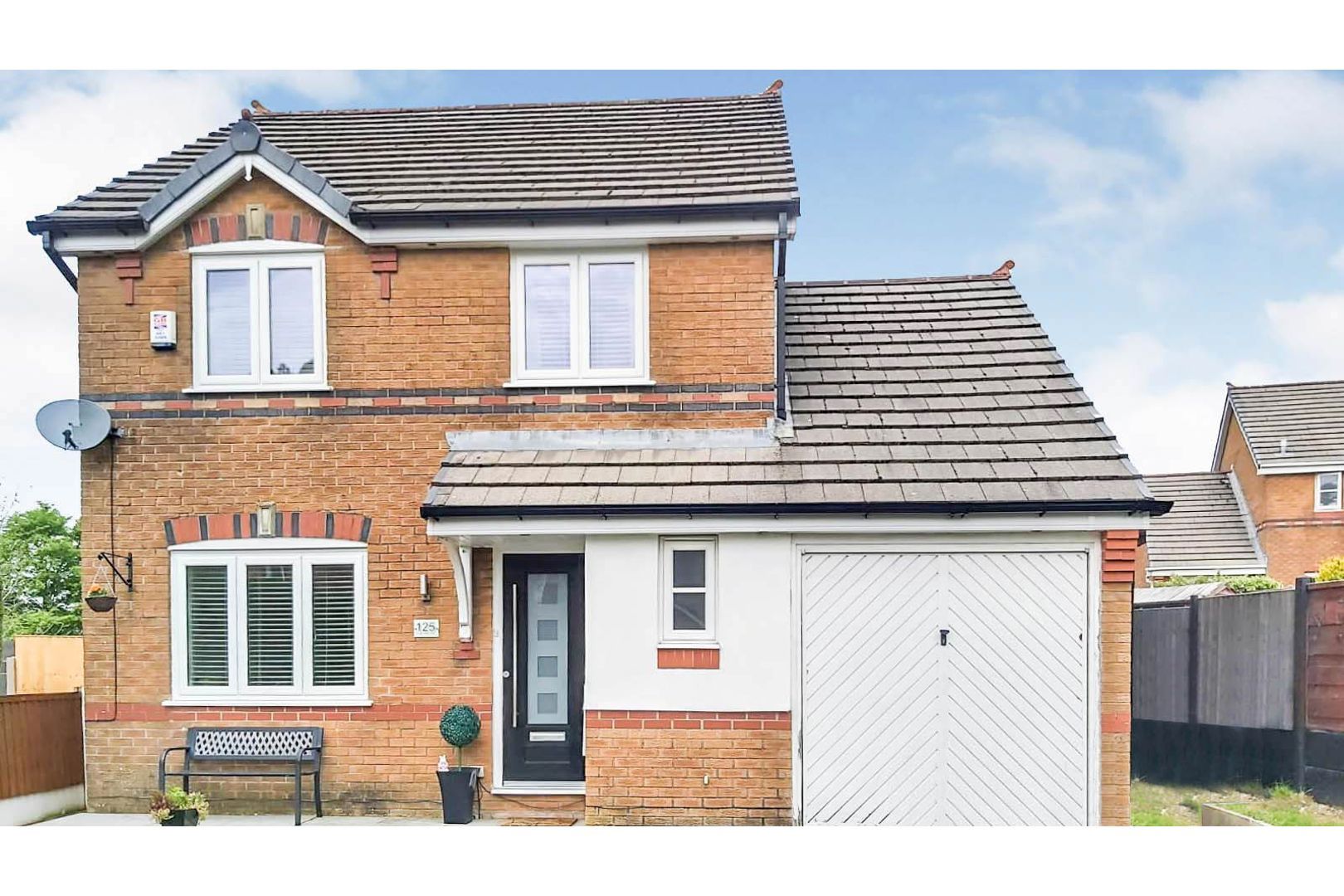 Hodge Clough Road, Moorside OL1  