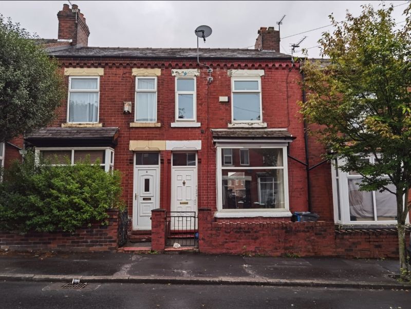 Lily Lane, Manchester - Spacious 3 Bedroom, Two Reception Room Terrace M9  