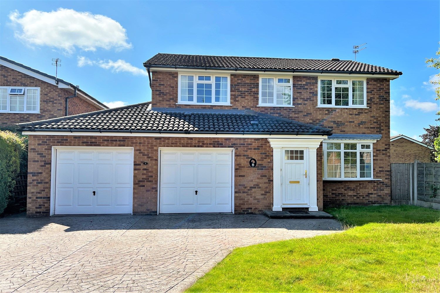 4 bed detached house for sale in Cornwell Close, Wilmslow SK9 Zoopla