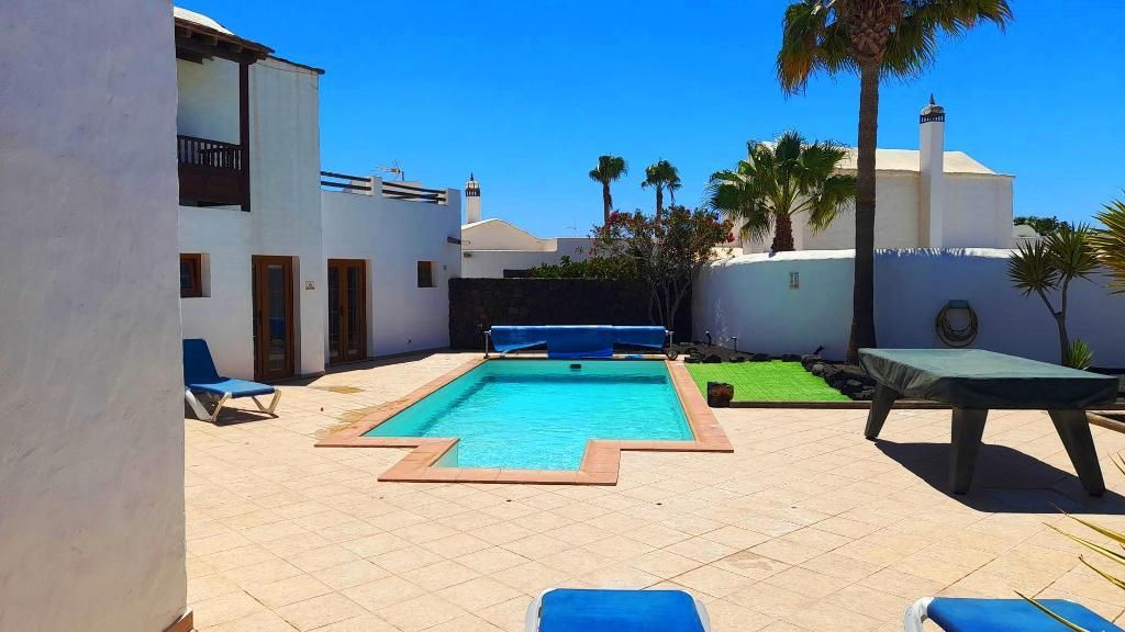 5 bed villa for sale in Los Mojones, Puerto Del Carmen, Lanzarote, 35100, Spain Zoopla