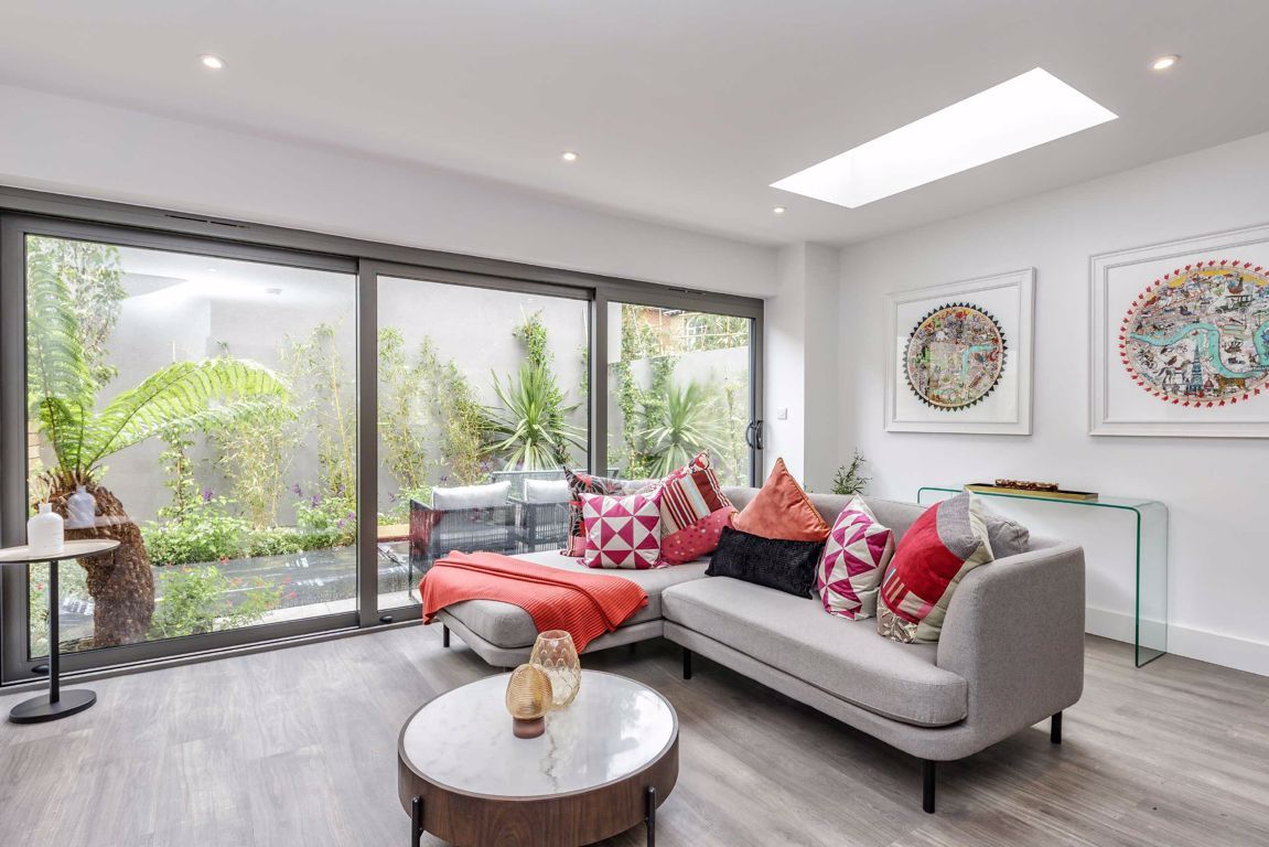 New home, 3 bed property for sale in Brighton Road, Surbiton KT6 Zoopla