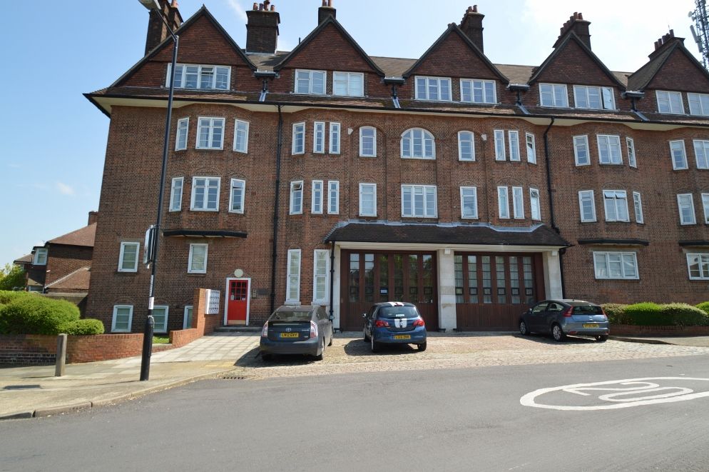 2 bed flat to rent in Eaglesfield Road, Shooters Hill, London SE18 Zoopla