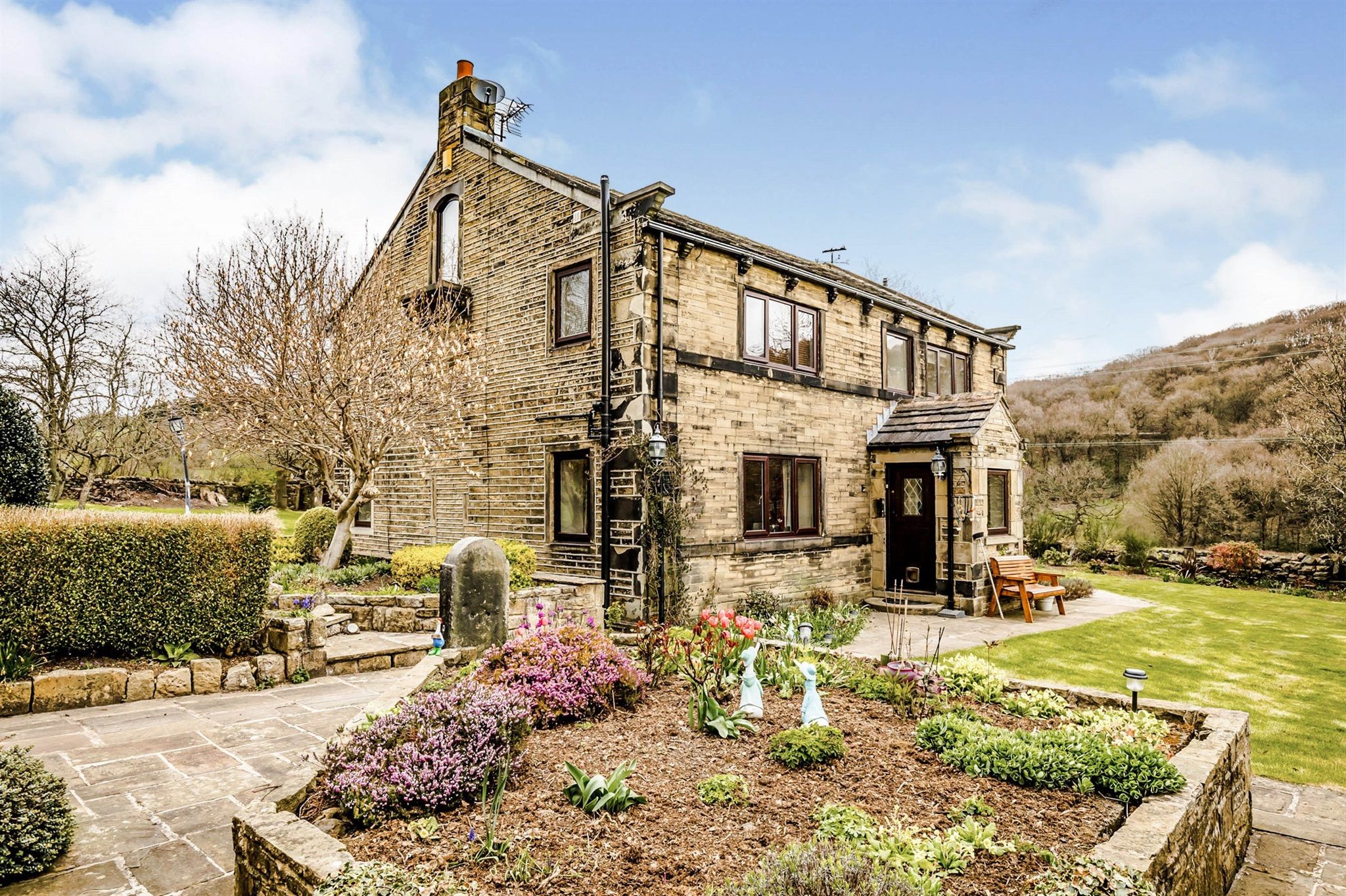 4 bed detached house for sale in Reap Hirst Road, Birkby, Huddersfield HD2 Zoopla