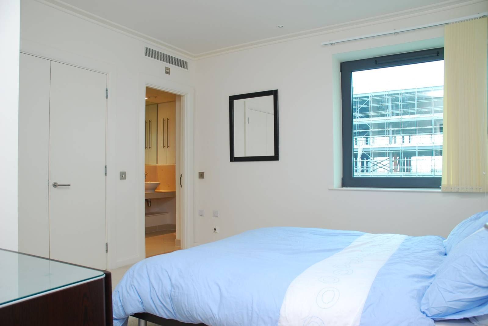 South Quay Square, Docklands, London E14  