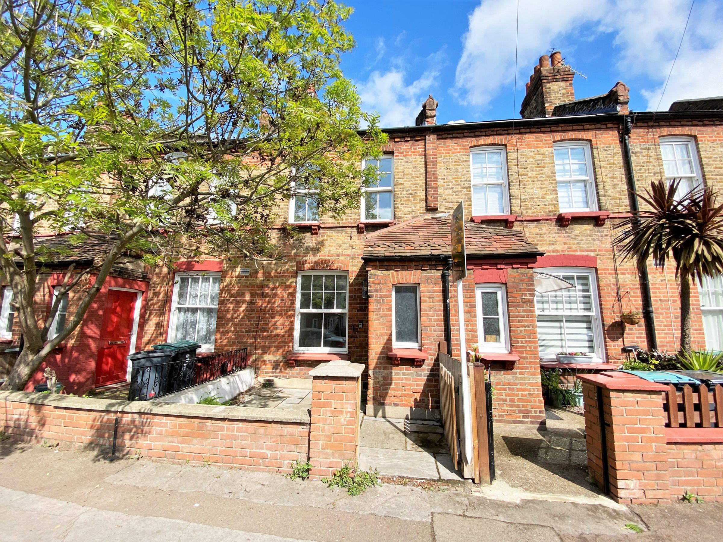 3 bed terraced house for sale in Farrant Avenue, Woodgreen N22 Zoopla