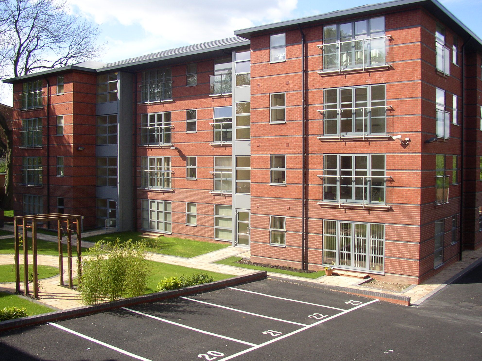 2 bed flat to rent in St. James's Road, Dudley DY1 Zoopla