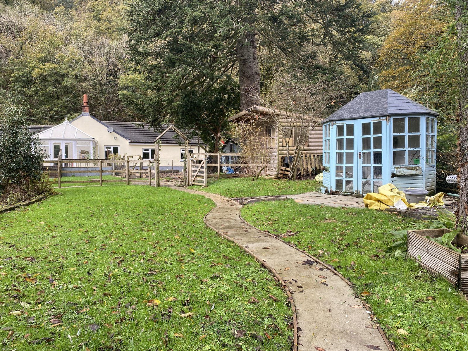 4 bed bungalow for sale in Sequoia Waters, Llawhaden, Narberth