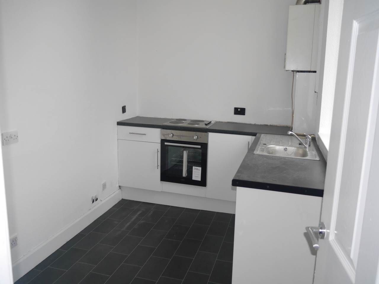 1 bed flat to rent in Hilltown, Dundee DD3 Zoopla
