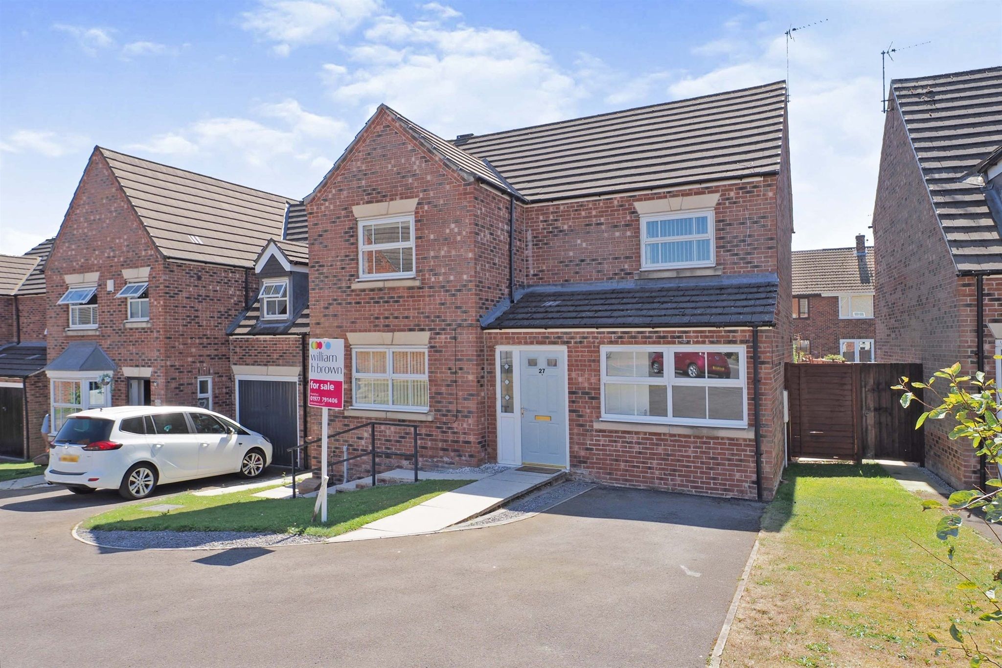 4 bed detached house for sale in Longworth Road, Hemsworth, Pontefract
