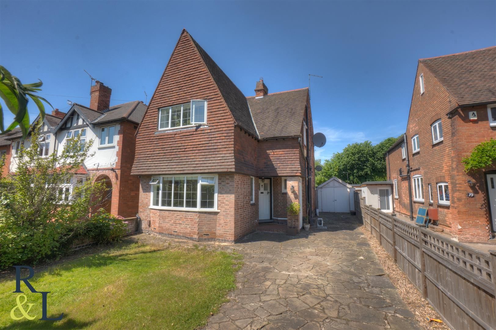 3 bed detached house for sale in Florence Road, West Bridgford