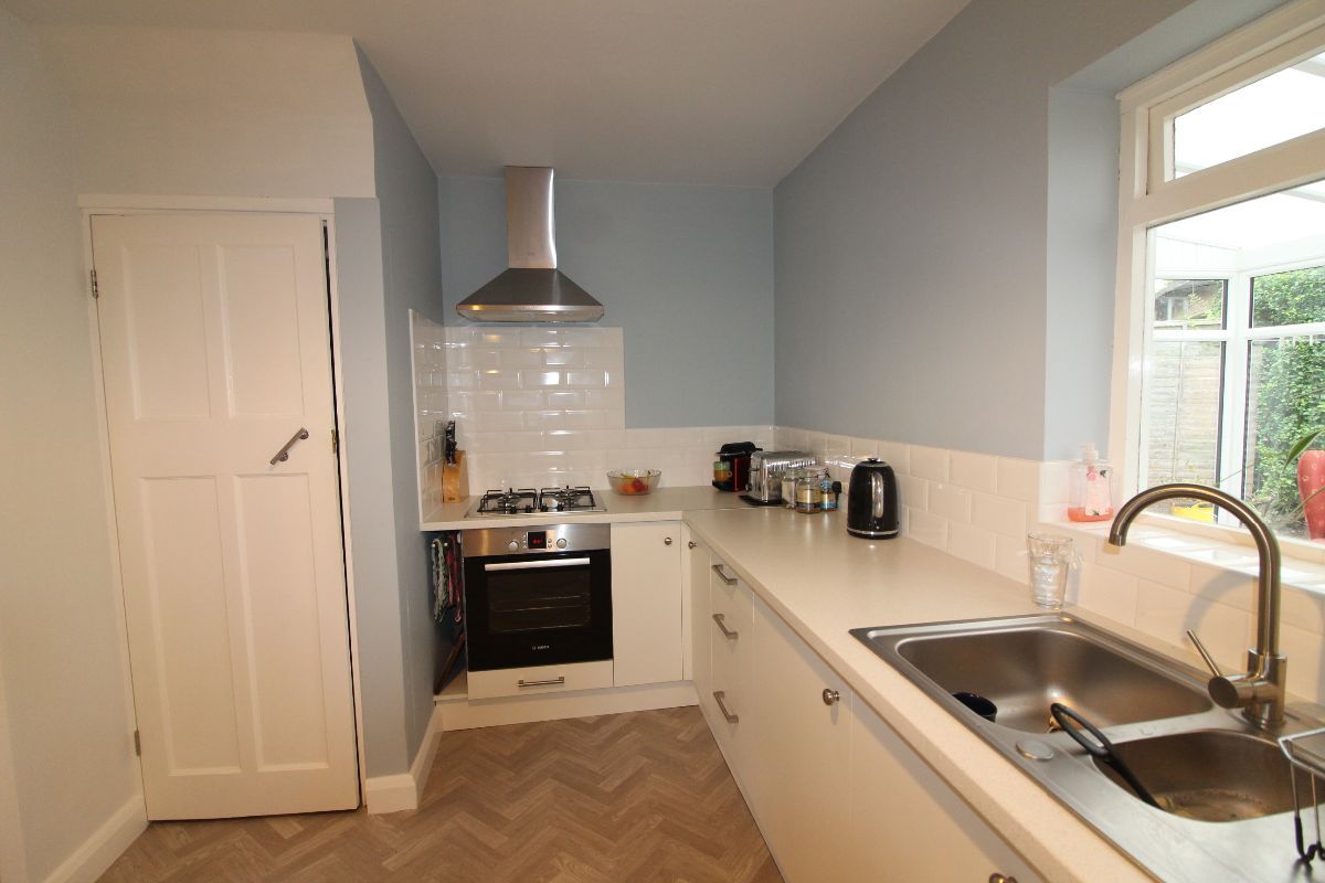 3 bed semidetached house to rent in Fenwick Close, Nottingham NG8 Zoopla