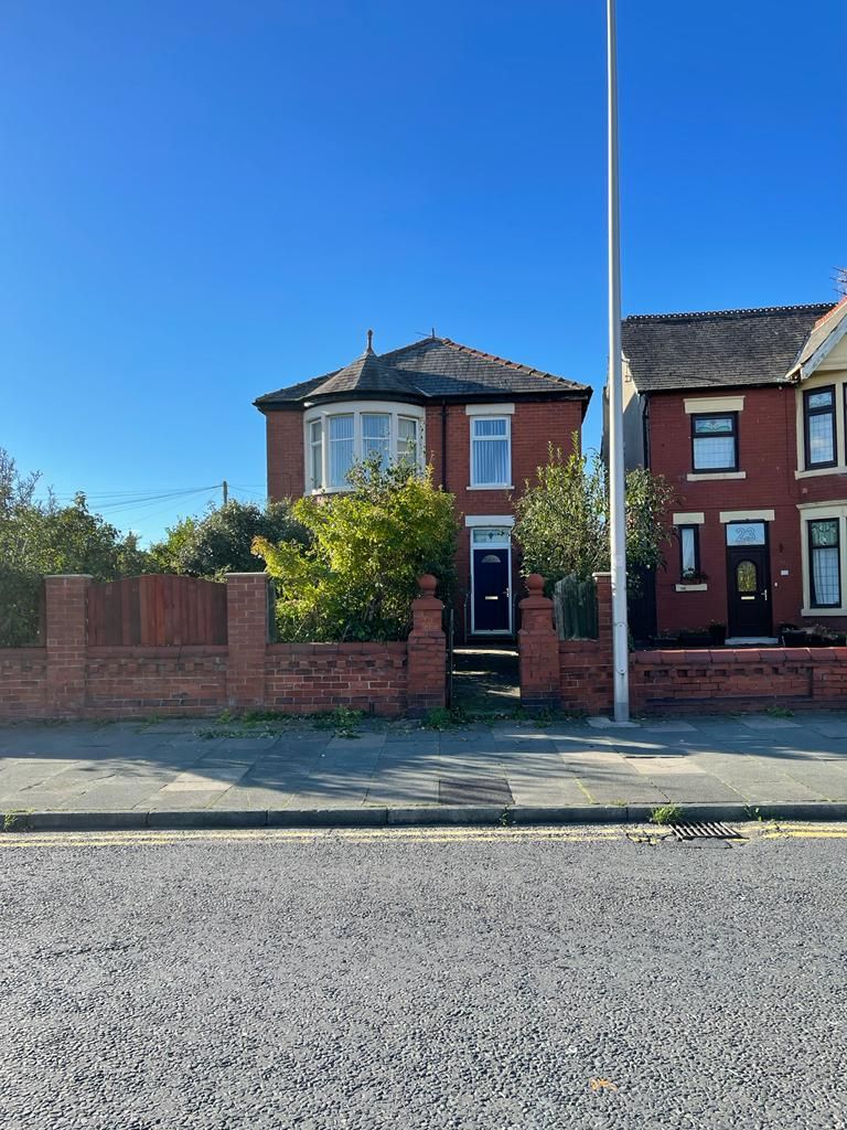 3 bed detached house for sale in St. Annes Road, Blackpool FY4 Zoopla