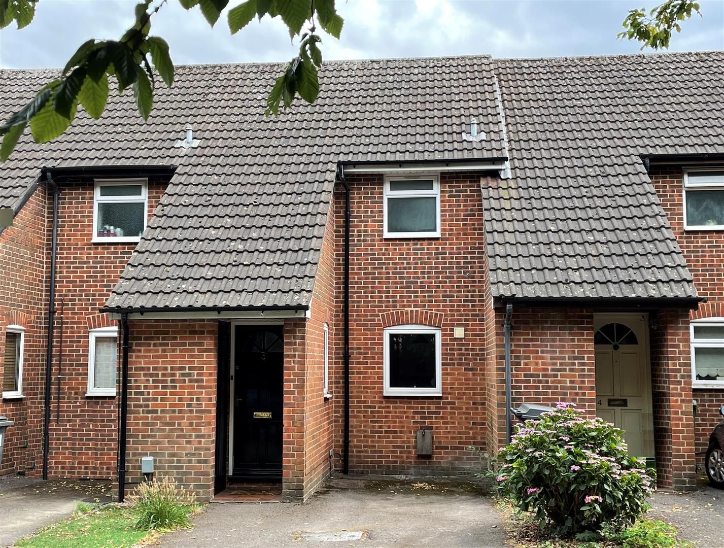 2 bed terraced house for sale in Eeklo Place, Newbury RG14 Zoopla