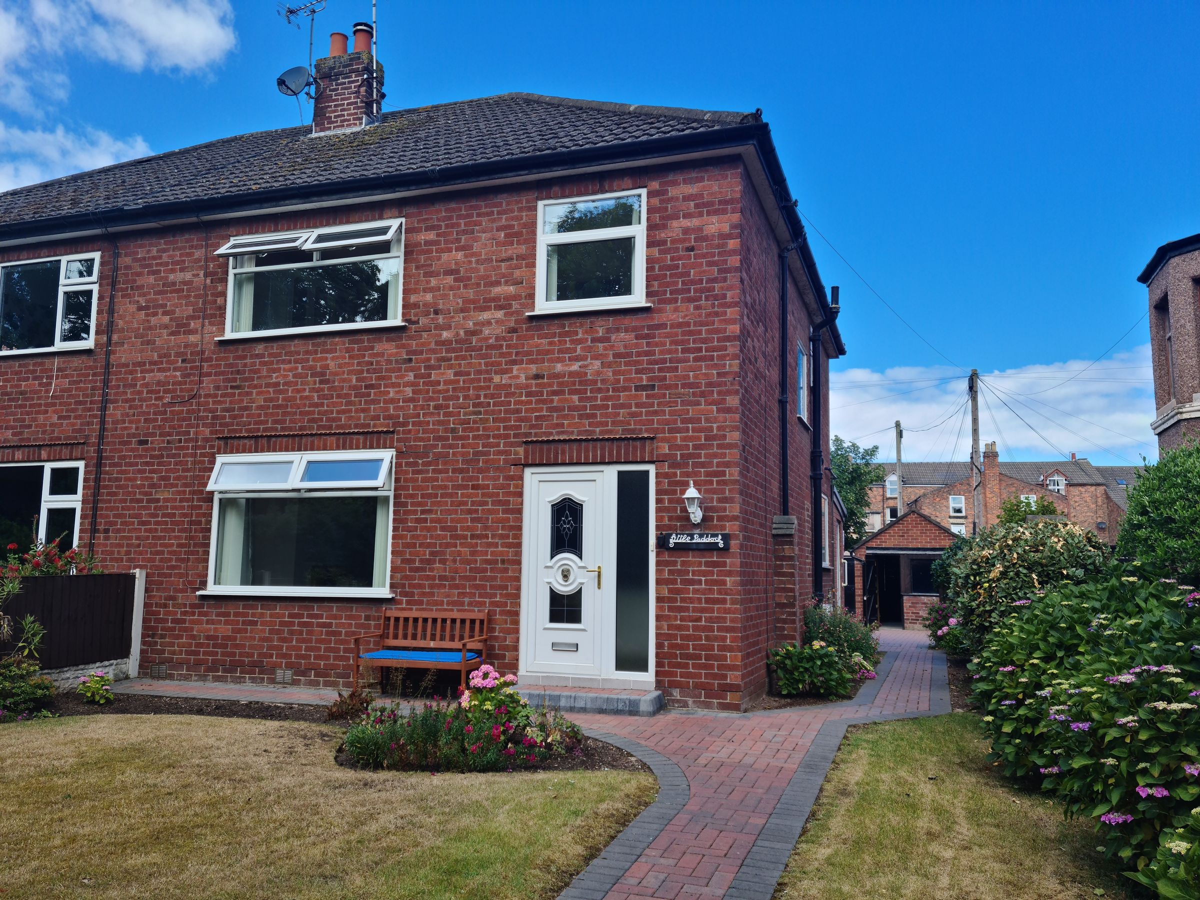 3 bed semidetached house to rent in Grosvenor Road, Hoylake, Wirral