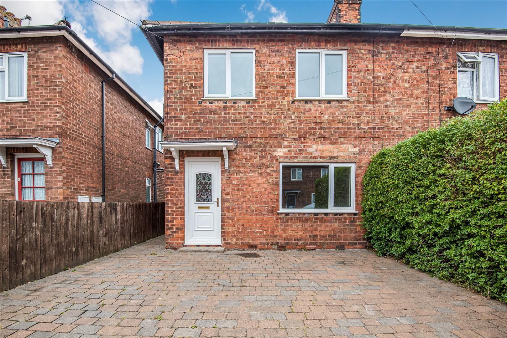 3 bed semidetached house for sale in Keddington Crescent, Louth LN11