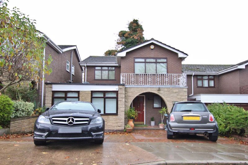 4 bed detached house for sale in Lyndhurst Avenue, Mossley Hill