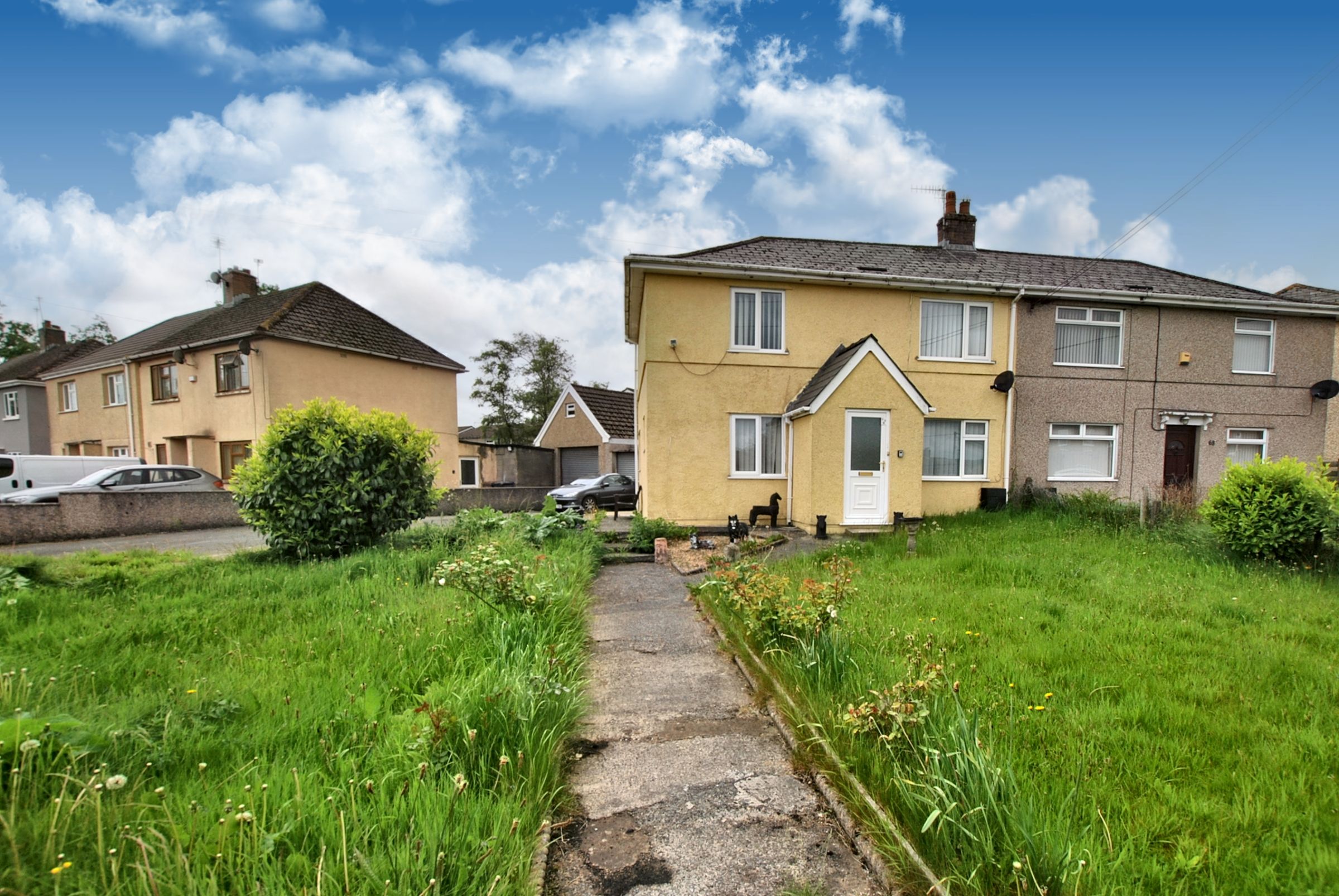 3 bed semidetached house for sale in Bryn Road, Markham NP12 Zoopla