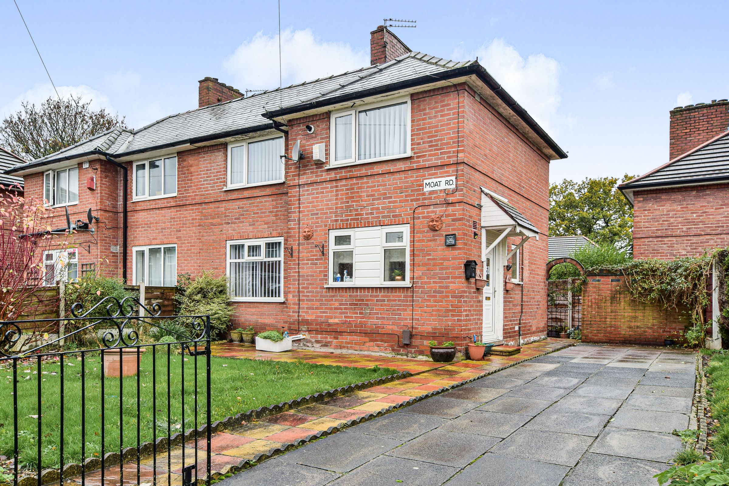 3 bed semidetached house for sale in Moat Road, Manchester M22 Zoopla