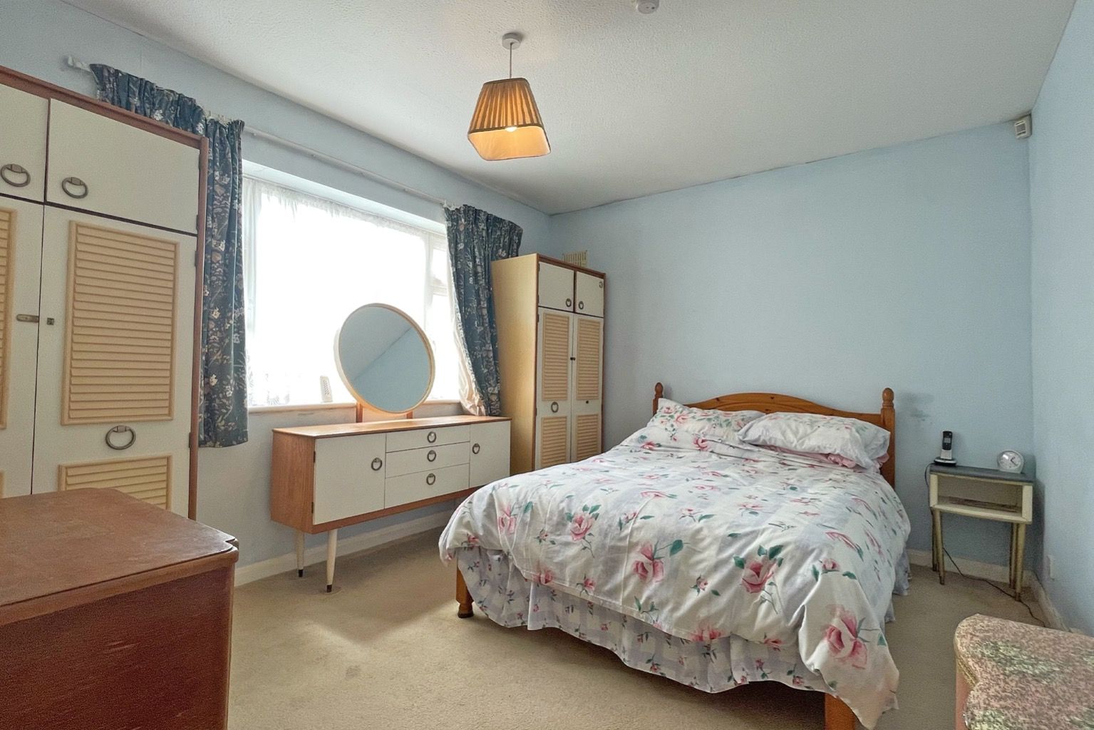 3 bed detached bungalow for sale in Osney Road, Maidenhead, Berkshire